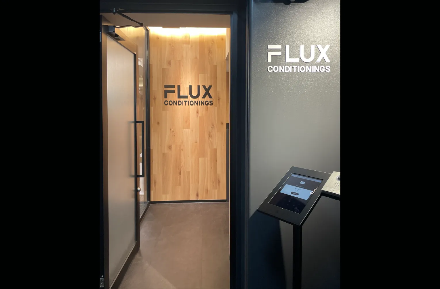 FLUX CONDITIONINGS 六本木での顔パスキー&入退室
